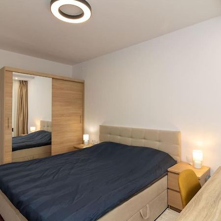 Georgi'S 1 Bedroom Quiet Apartment With Garage София Экстерьер фото
